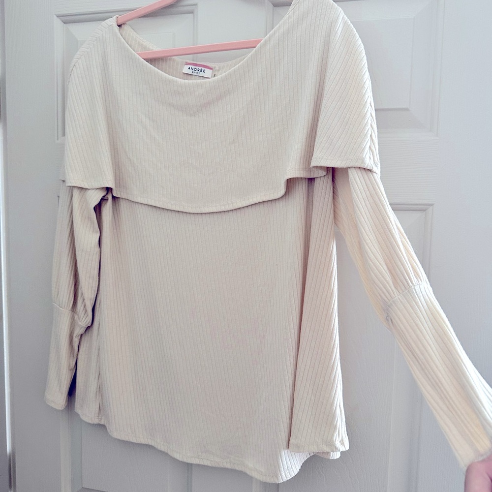 Andree by Unit long sleeve off or on shoulder top. Ivory color sz 2XL Never worn